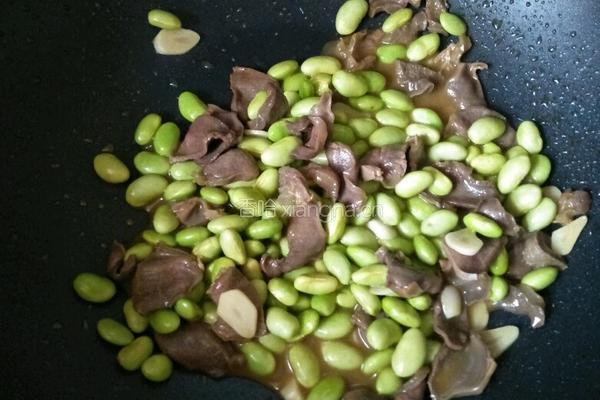 鸭胗炒毛豆的做法图解9