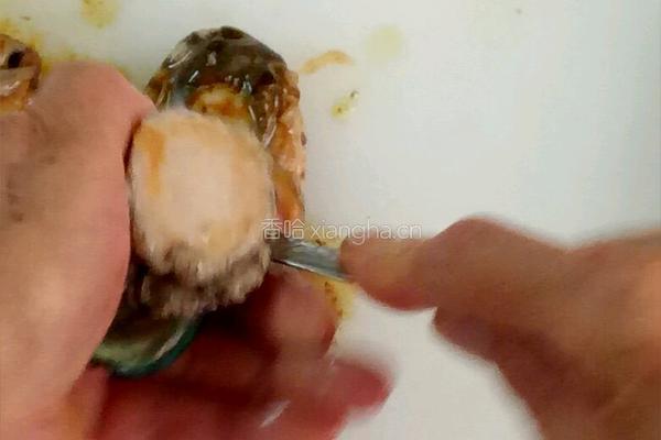 鲍鱼的前期处理的做法图解3