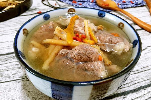 当归牛肉汤的做法图解10