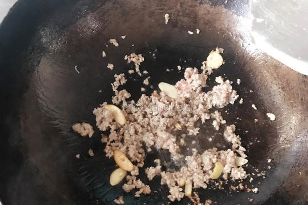 肉末芸豆橄榄菜的做法图解9