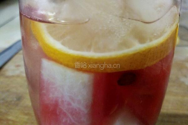 柠檬菊花冰格西瓜饮品的做法图解7