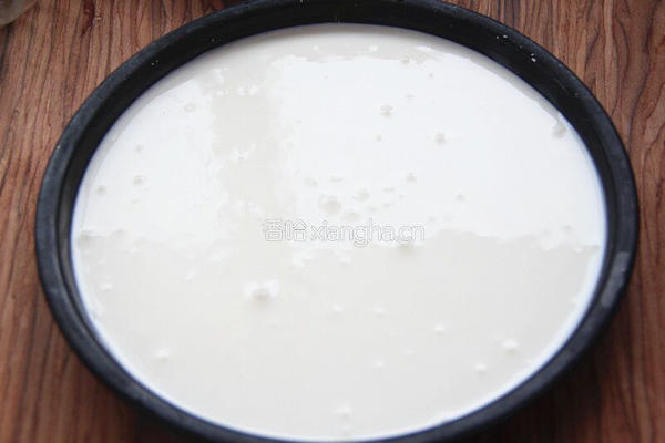 风靡朋友圈的网红炒酸奶的做法图解2