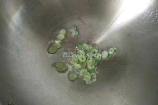青椒杏鲍菇炒蛋定姐鸡蛋干的做法图解4