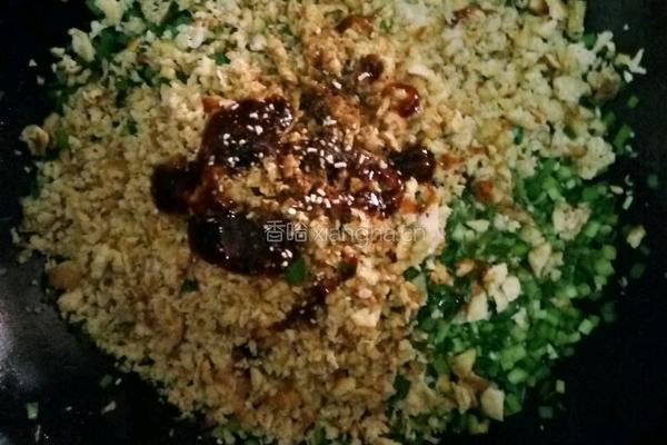 韭菜鸡蛋蒸饺的做法图解3