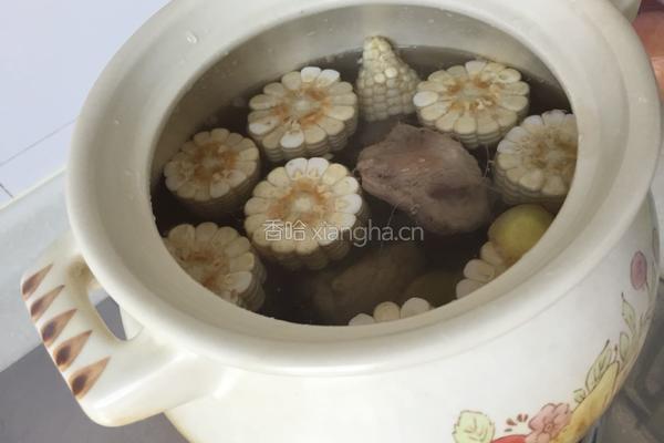 简易玉米炖排骨的做法图解3