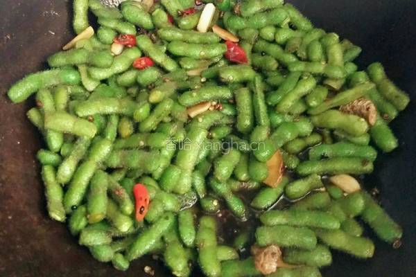 高压锅煮麻辣毛豆的做法图解6