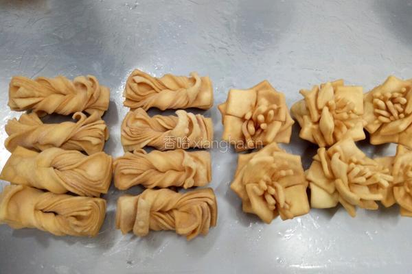 蛋面荷花的做法图解7