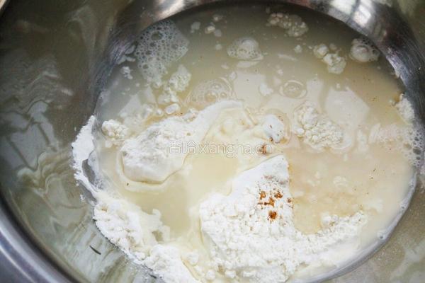 东北鸡蛋饼的做法图解2