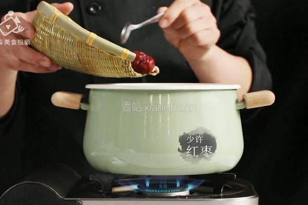 美容养颜气色好 桂花红枣银耳雪梨汤的做法图解9