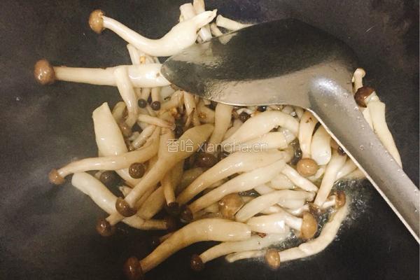 淡菜肉炒蘑菇的做法图解3