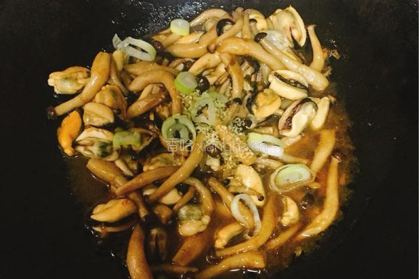 淡菜肉炒蘑菇的做法图解5