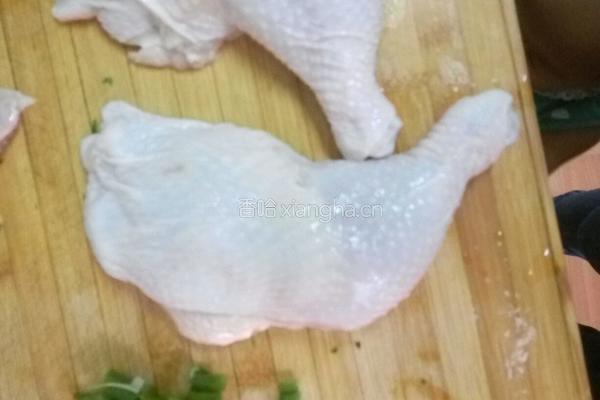 鸡大腿鸡肝炖粉条的做法图解2