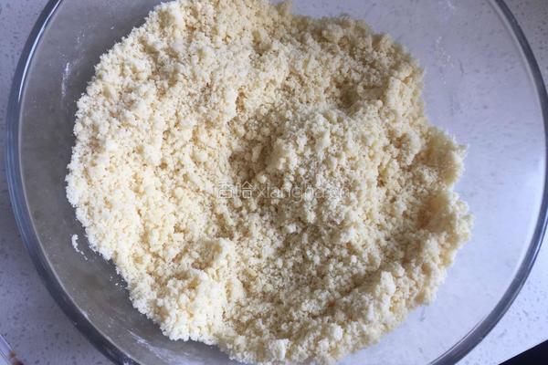 鲜奶油蜜桃派的做法图解3