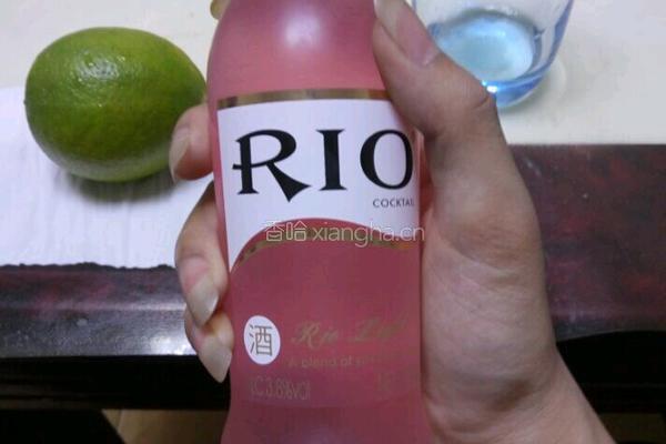 简易气泡酒的做法图解2