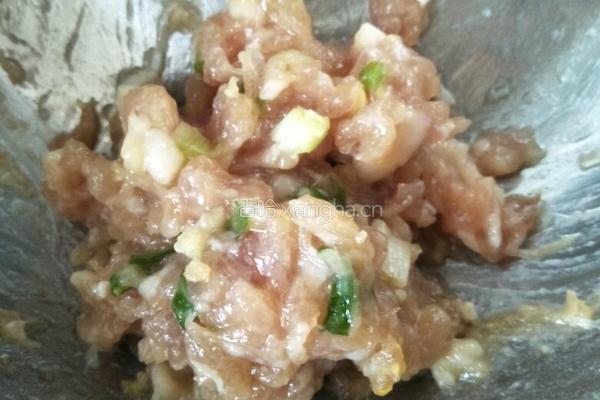丝瓜肉丸汤的做法图解4