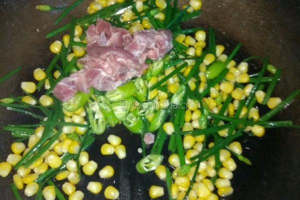 粟米炒瘦肉的做法图解4