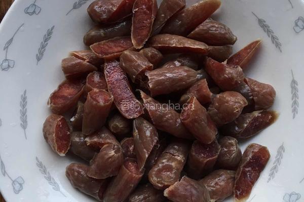肉枣肠香菇焖饭的做法图解3