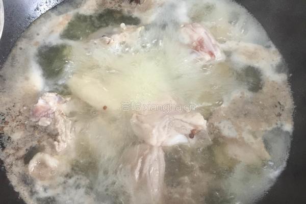 香菇炖羊肉的做法图解3