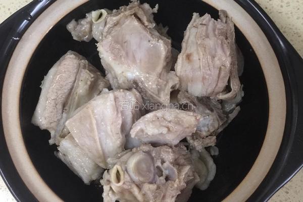 香菇炖羊肉的做法图解4