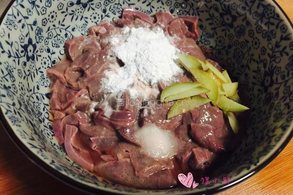 面酱爆猪肝的做法图解4