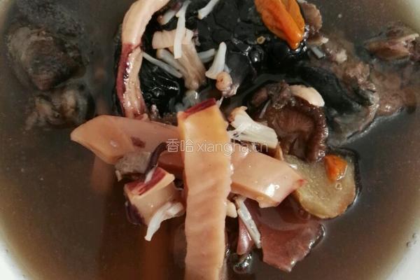 适合夏天喝的乌鸡汤