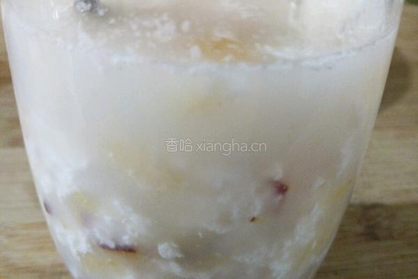 李子牛奶蛋花汁的做法图解5