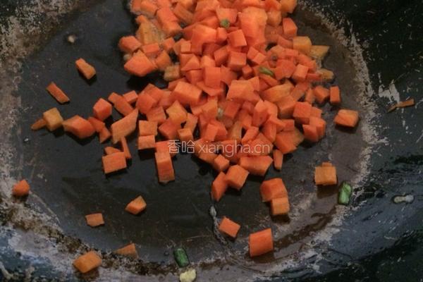 鸡蛋炒米饭的做法图解4