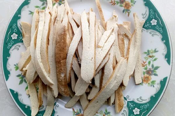 麻辣豆干的做法图解1