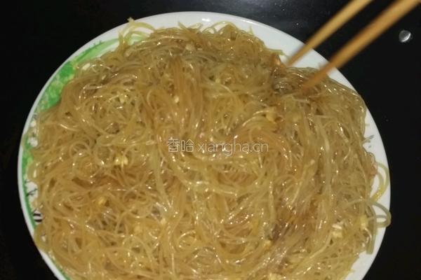 蒜蓉粉丝蒸扇贝的做法图解4
