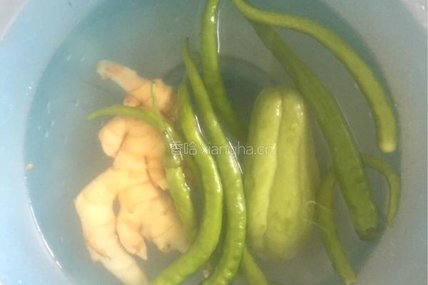 佛手瓜烧鸡腿肉的做法图解7