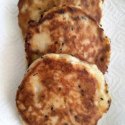 萝卜黑芝麻饼的做法[图]