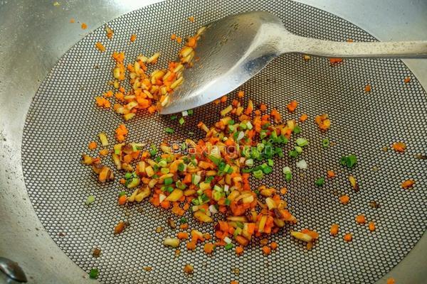 香菇虾仁三色藜麦饭团的做法图解11
