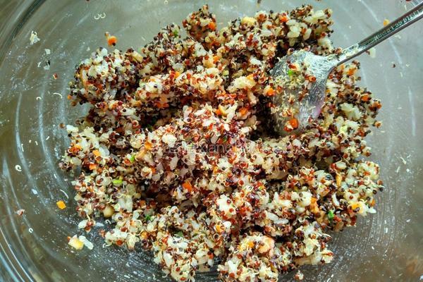 香菇虾仁三色藜麦饭团的做法图解15