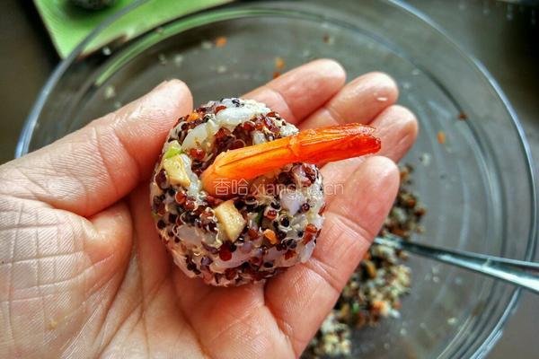 香菇虾仁三色藜麦饭团的做法图解17