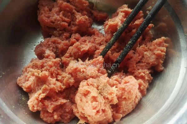 自制牛肉丸的做法图解2