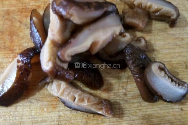 三鲜酱红椒鲜菇辣面（酱意面）的做法图解4