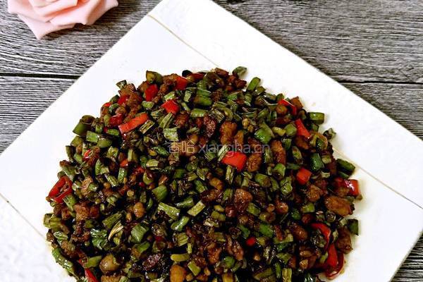 酱香豇豆肉丁炒辣椒的做法图解10