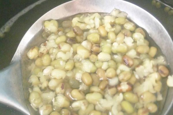 绿豆南瓜汤的做法图解3