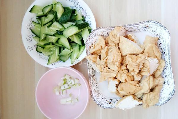 碧玉炸豆腐的做法图解1