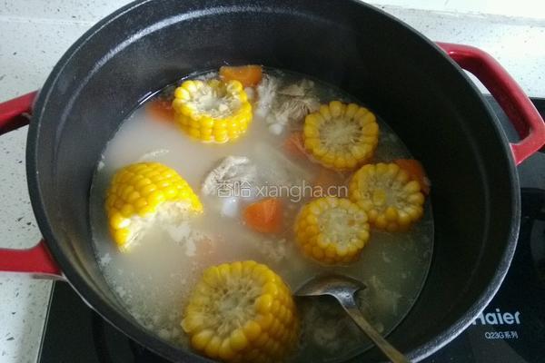 排骨玉米萝卜汤的做法图解5