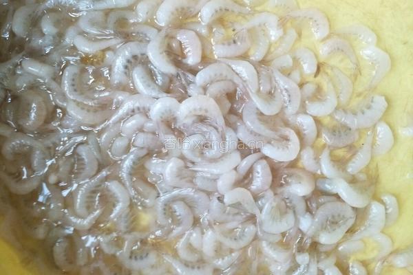 鲜虾鸡蛋饼的做法图解2
