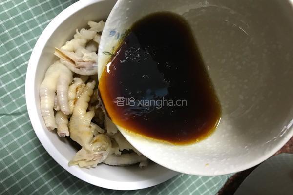 凉拌鸡脚的做法图解7