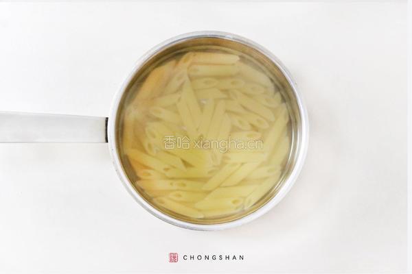 波隆那肉酱笔管面的做法图解1