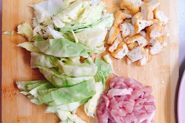 油豆腐肉丝炒面的做法图解3