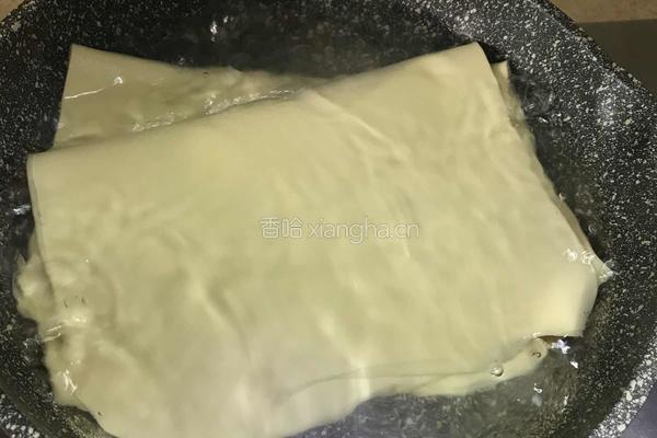 巧拌腐皮丝的做法图解2