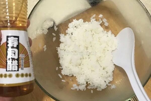 自制寿司的做法图解1