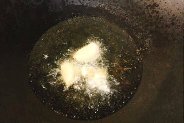 雪菜南瓜炒烤虾的做法图解3