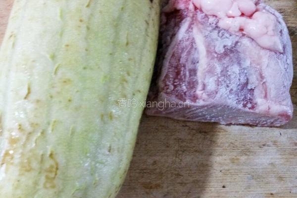 丝瓜肉堡（太极堡）的做法图解1