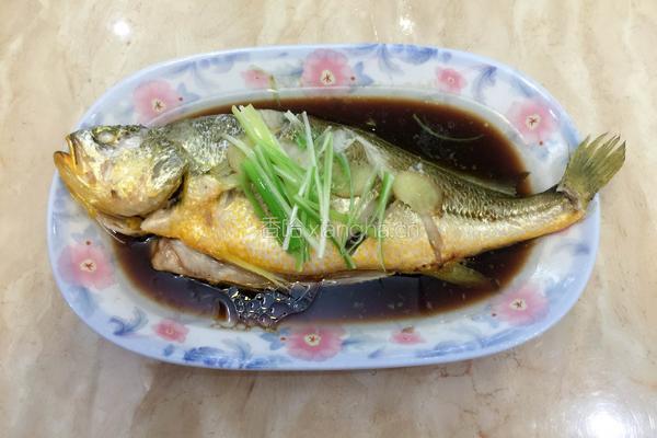 清蒸黄花鱼的做法图解5