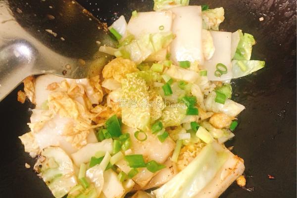 鸡蛋包菜炒年糕的做法图解5